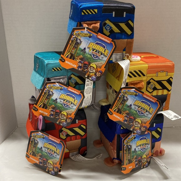 Rubble & Crew 4” Cube Shaped Plush Toy Nickelodeon’s Paw Patrol Lot of 5 New - Picture 2 of 6